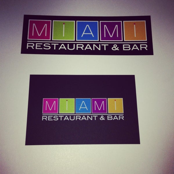 Photo prise au Miami Grand Cafe by Sergey Gladun par Tati le5/10/2013