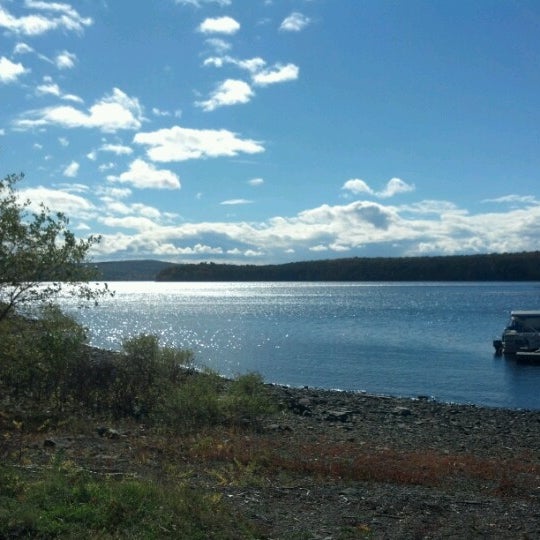 Lake Wallenpaupack, Hawley, PA, boat on lake wallenpaupack,kayaking in lake ...