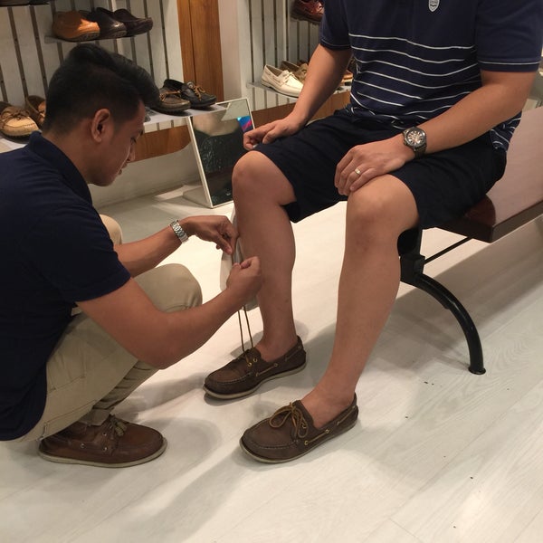 Sperry sm north edsa sale