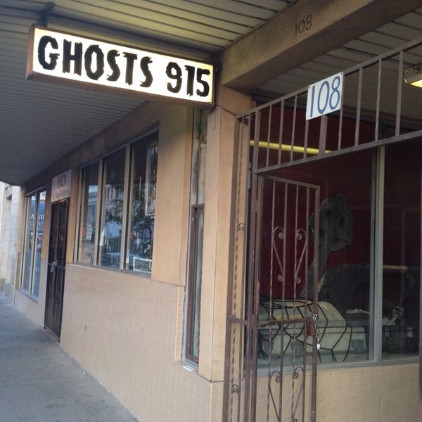 Снимок сделан в Ghosts915 Paranormal Research Center пользователем Henry F. 6/28/2014