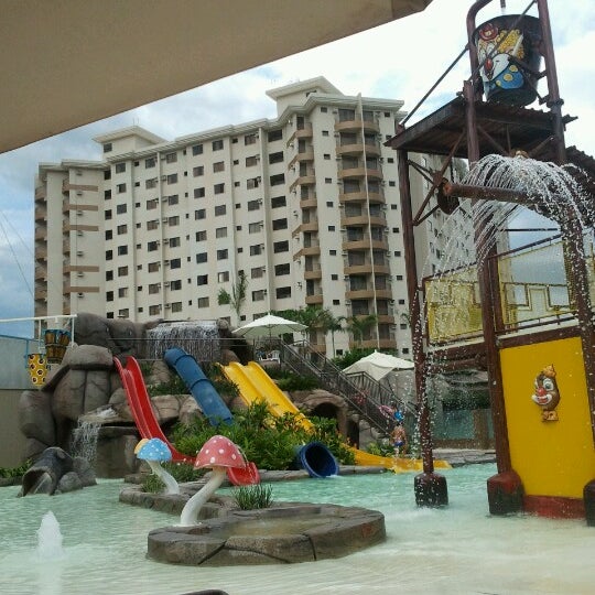 Photo taken at Water Park by Guilherme R. on 1/3/2013