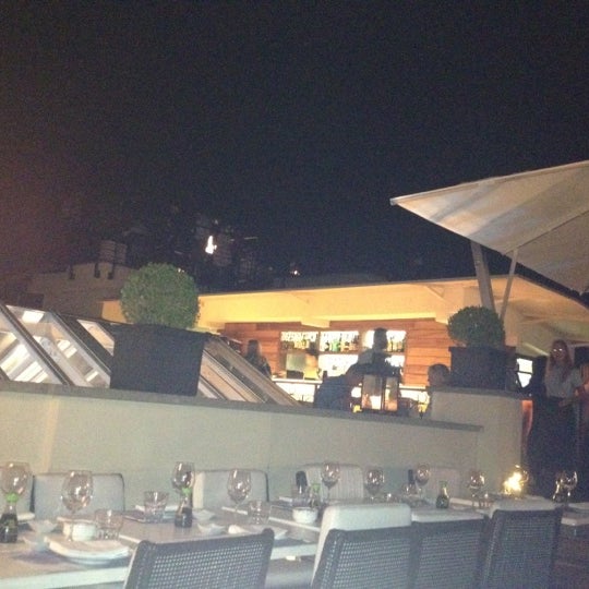 Снимок сделан в The First Luxury Art Hotel Roma пользователем Maria O. 9/15/2012