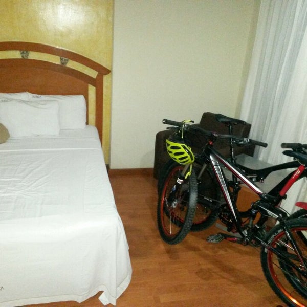 4/17/2015 tarihinde Eduardo L.ziyaretçi tarafından Áurea Hotel and Suites, Guadalajara (México)'de çekilen fotoğraf