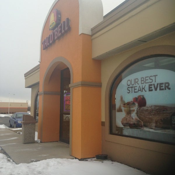 Taco Bell Fast Food Restaurant in Markham