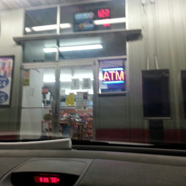 Snappy Mart 1810 N Swan St