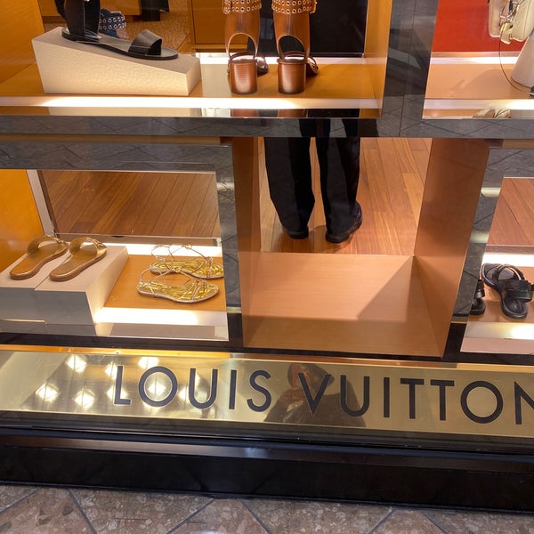 Louis Vuitton Farmington Westfarms - CT