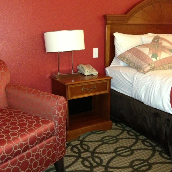Photo taken at La Quinta Inn &amp; Suites North Platte by Pam V. on 6/17/2013