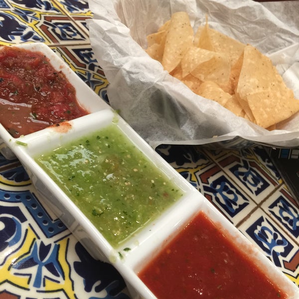 Снимок сделан в Abuelo&#39;s Mexican Restaurant пользователем Barb C. 4/8/2017