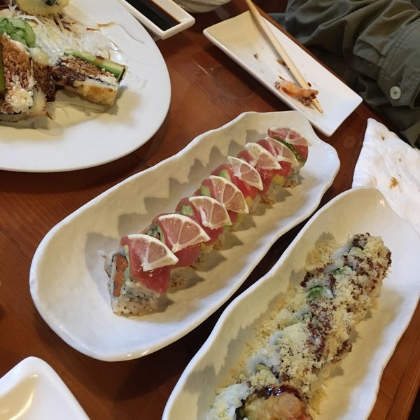 Foto scattata a KumaDori Sushi da Narine il 3/4/2018