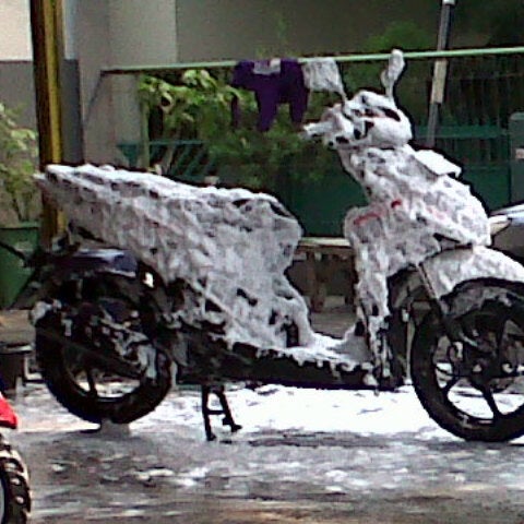 Photos at Rainbow Car Wash (Now Closed) - Pesanggrahan - 14 tips from