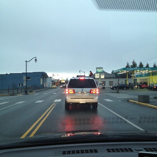 Photos at Huntingdon/Sumas Border Crossing Border Crossing