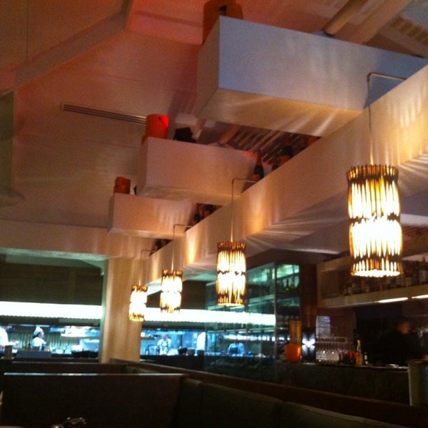 3/22/2014にMindy S.がZinc Restaurant &amp; Lounge Barで撮った写真