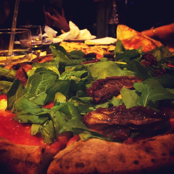 Photo taken at LA RUSTICA Pizzeria by i7no S. on 2/3/2016