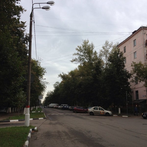 Площадь жуковского