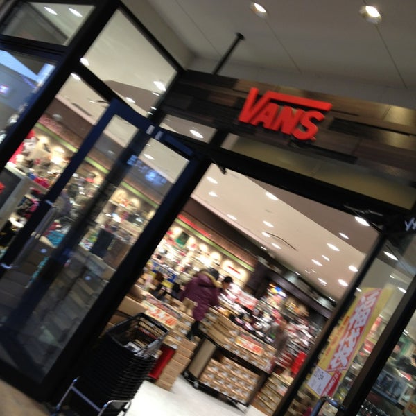 Photos At Hawkins Vans 三井アウトレットパーク倉敷店 倉敷市 岡山県