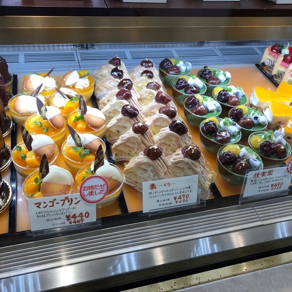 モーツァルト洋菓子店 Dessert Shop モーツァルト洋菓子店 Dessert Shop