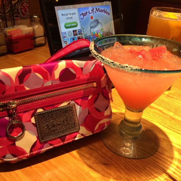 This Chili's is awesome!! Great service, the decor is awesome, and the food was delicious!! Oh, don't forget to order a watermelon margarita - you'll love it!!