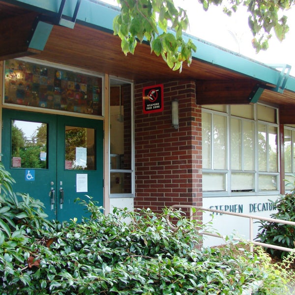 Decatur Elementary School Elementary School in Wedgwood