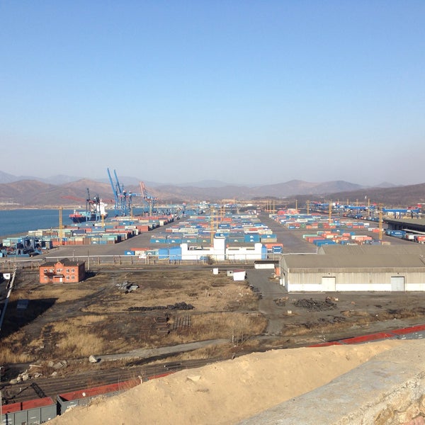 Вск восточный порт. Морской порт восточный контейнерный терминал. Восточная стивидорная компания находка. Порт находка контейнерный терминал. Восточная стивидорная компания порт восточный.