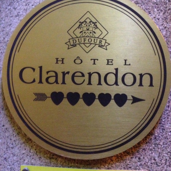 Photo prise au Hôtel Clarendon par Andrey A. le12/25/2012