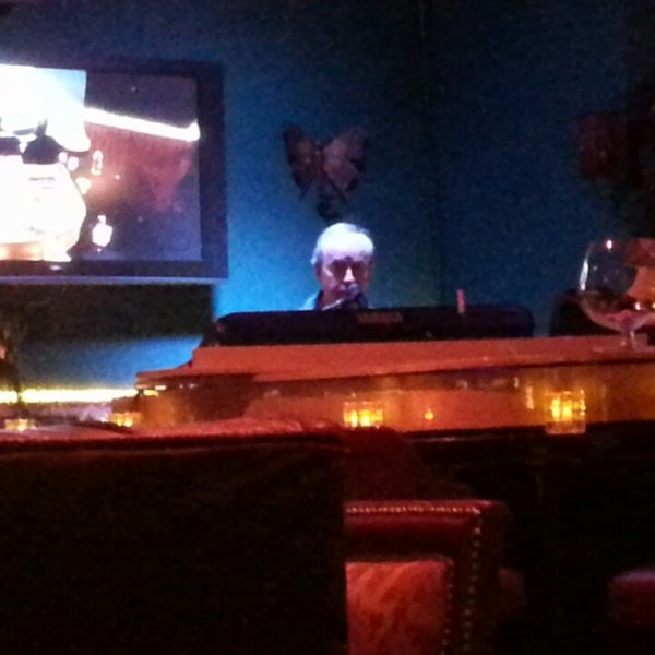 Foto tirada no(a) Ichabods Video Poker Lounge and Restaurant por Ryan W. em 3/2/2013