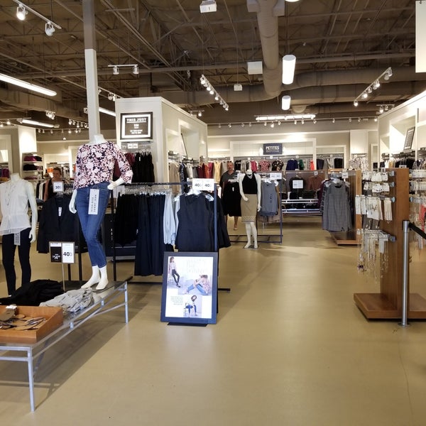 Banana Republic Factory Store Clothing Store