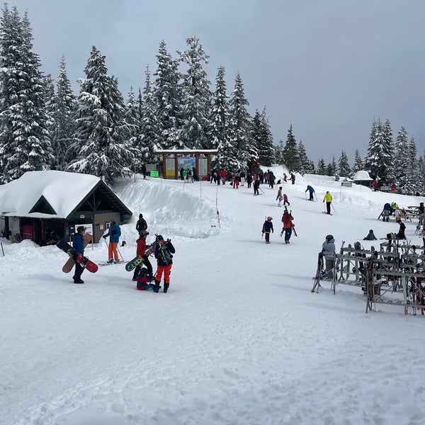 Photo taken at Grouse Mountain by Veronica G. on 4/2/2023
