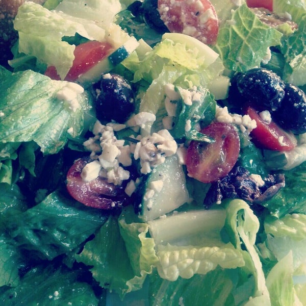 Das Foto wurde bei Greenspot Salad Company von Joey H. am 10/25/2012 aufgenommen