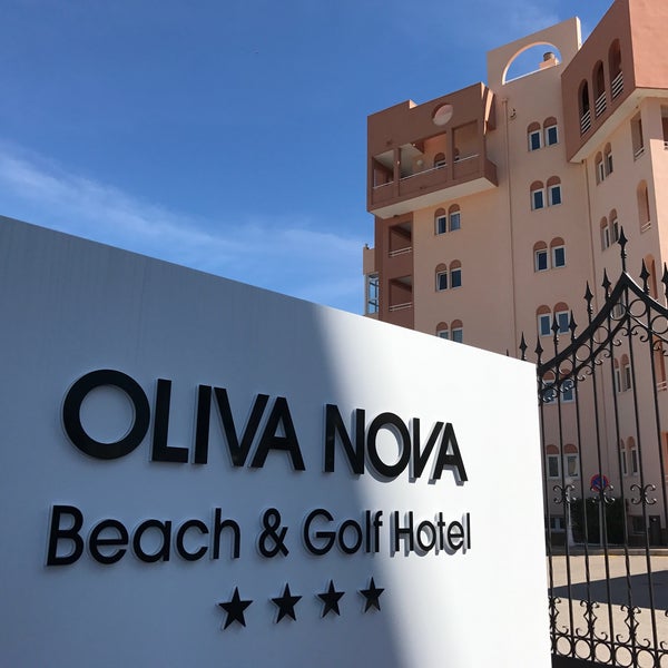 Foto tomada en Oliva Nova Beach &amp; Golf Resort  por Domingo R. el 5/15/2017