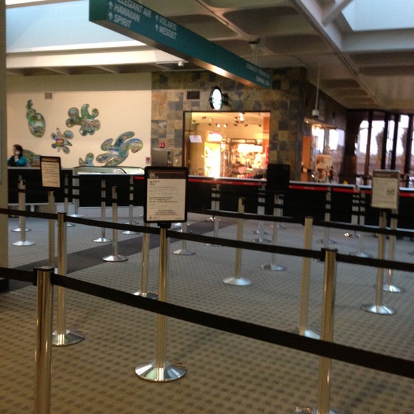 Foto tomada en Aeropuerto Internacional de San Diego (SAN)  por Anastasia C. el 5/1/2013