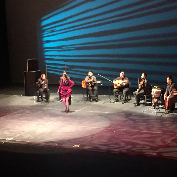 Photo taken at Sala Miguel Covarrubias, Danza UNAM by Lizy on 11/14/2016