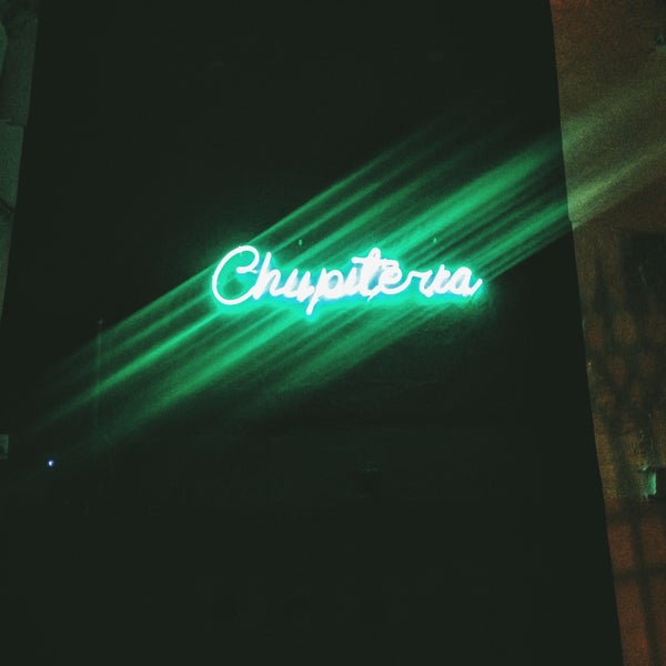 รูปภาพถ่ายที่ Chupitería La Favorita โดย Abril S. เมื่อ 1/30/2016