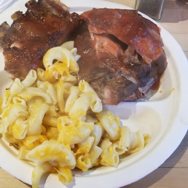 Little Chicken House New Montereyde Barbekü Restoranıda Fotoğraflar