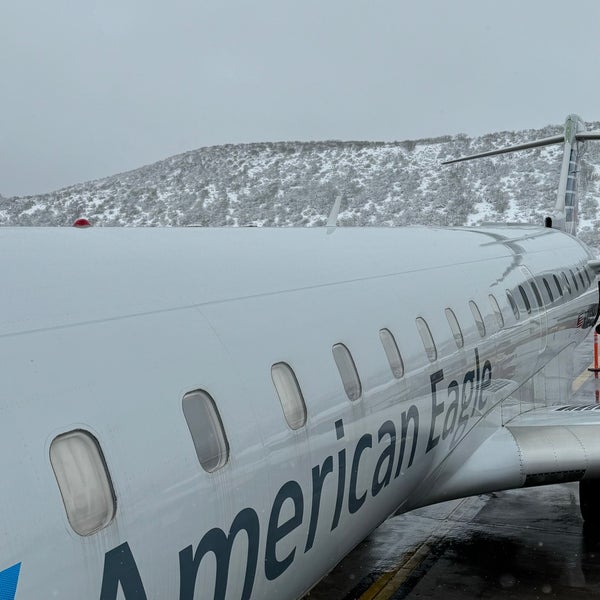 รูปภาพถ่ายที่ Aspen/Pitkin County Airport (ASE) โดย Michael G. เมื่อ 3/25/2024