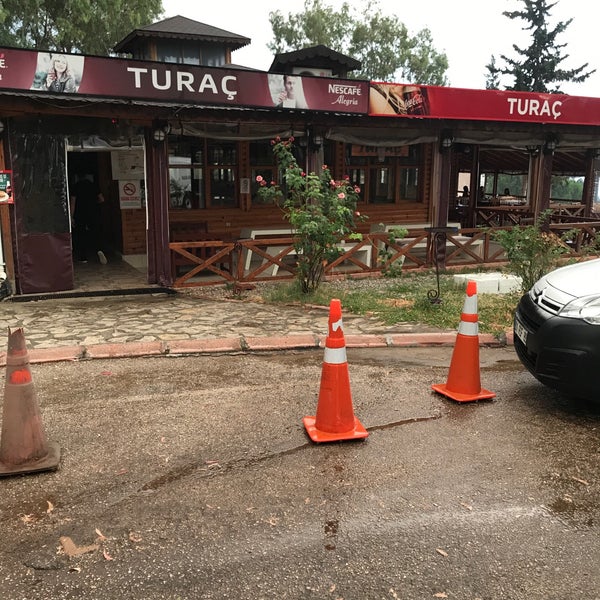 Foto scattata a Turaç Cafe da ŞERİF D. il 6/14/2019