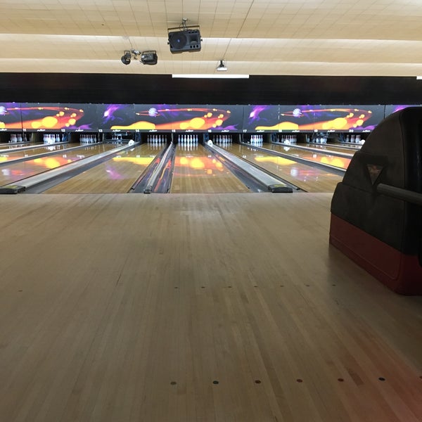 Photos At Amf Pro 300 Lanes Now Closed Bowling Alley In Portland