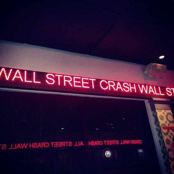 Photo taken at Wall Street Bar by ♔Henri S. on 8/28/2014