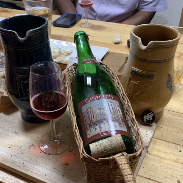 4/11/2019에 Miguel F.님이 Be Hoppy Cervezas Especiales에서 찍은 사진