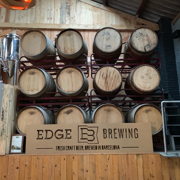 รูปภาพถ่ายที่ Edge Brewing โดย Miguel F. เมื่อ 9/29/2018