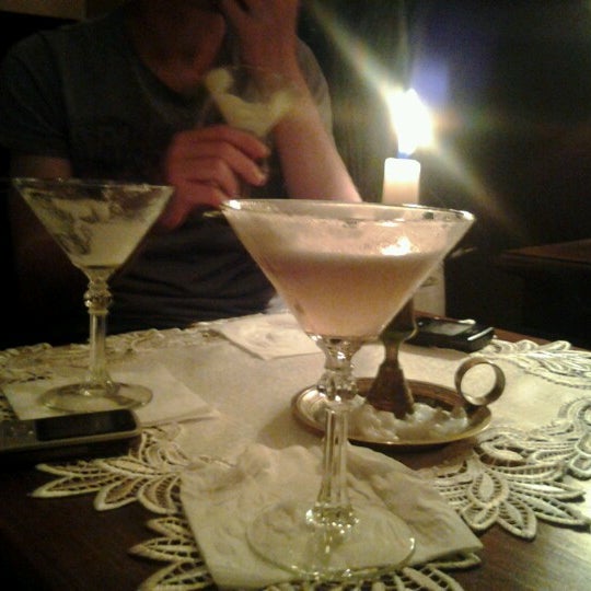 Foto tomada en Old Fashioned Cocktail &amp; Absinthe Bar  por Cedric D. el 11/9/2012