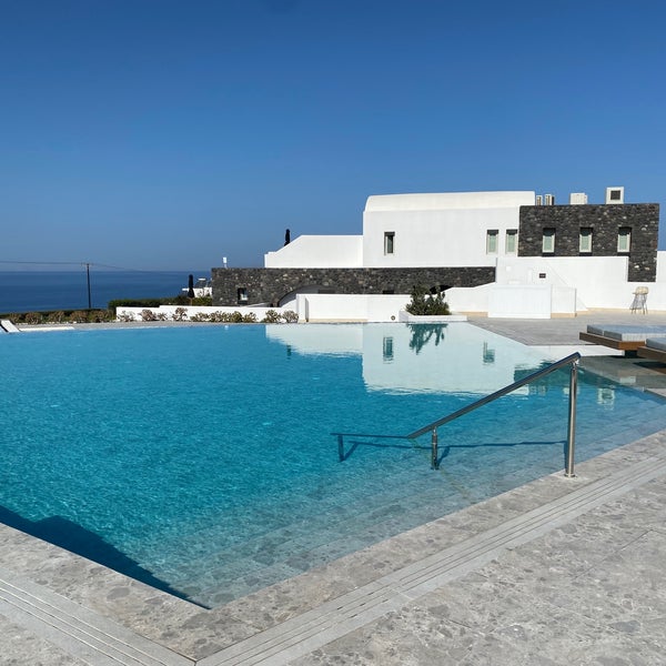 รูปภาพถ่ายที่ Santo Maris Oia Luxury Suites and Spa in Santorini โดย Stratis V. เมื่อ 10/26/2022