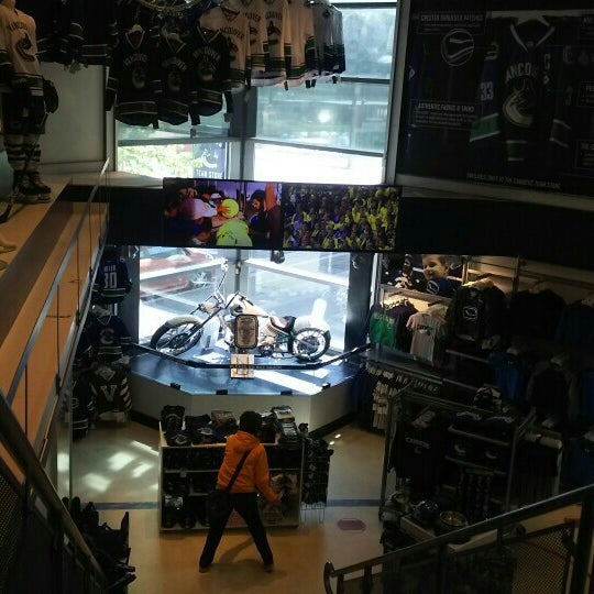 Photo taken at Canucks Team Store by kazue s. on 5/5/2016