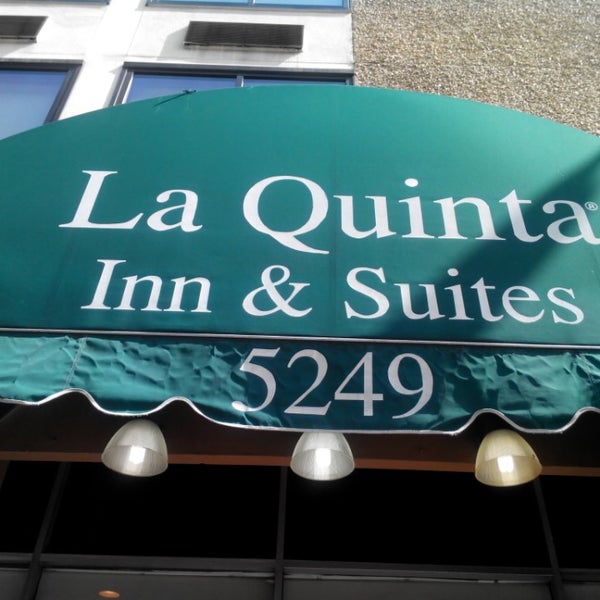 Photo taken at La Quinta Inn &amp; Suites LAX by Masakazu K. on 5/5/2014