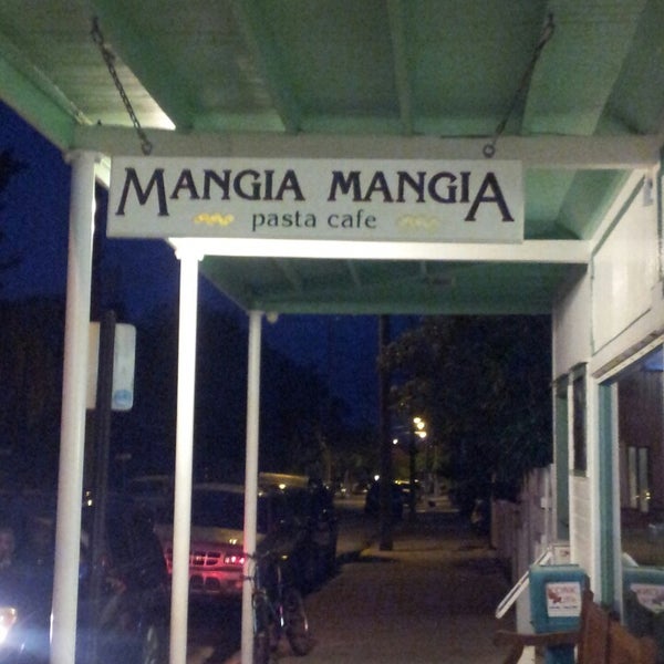 Photo taken at Mangia Mangia by Sharky G. on 5/28/2013