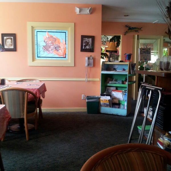 4/29/2013 tarihinde Sharky G.ziyaretçi tarafından Camille&#39;s Restaurant'de çekilen fotoğraf