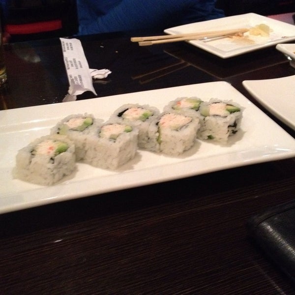 Foto tirada no(a) Tabu Sushi Bar &amp; Grill por Carl S. em 12/29/2013