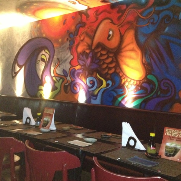 รูปภาพถ่ายที่ Nazo Sushi Bar โดย Raquel B. เมื่อ 11/28/2013