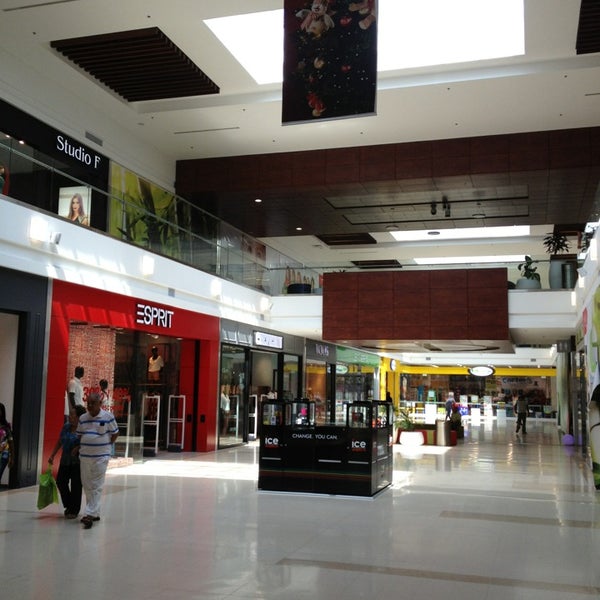 1/20/2013 tarihinde Fabriccio J.ziyaretçi tarafından Mall Plaza El Castillo'de çekilen fotoğraf