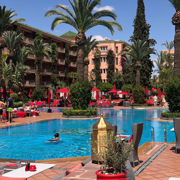 Вилла оазис бухара. L oasis. Posh friends. L oasis. Лодж в аруше.