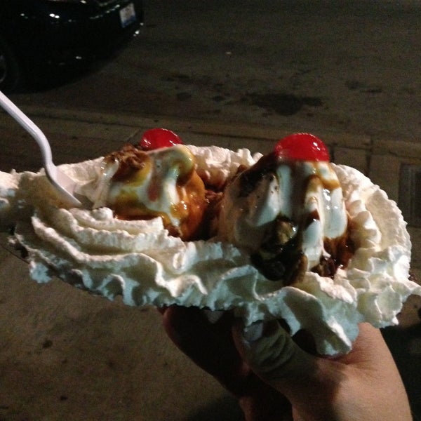 Dairy Bar Ice Cream Parlor in Glenview